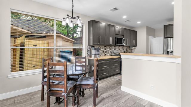8318 Hunters Village Drive, Humble, TX 77346