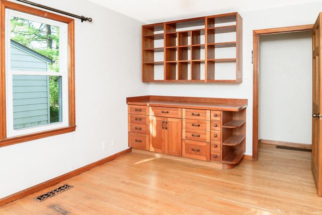 901 S Lincoln Street, Bloomington, IN 47401