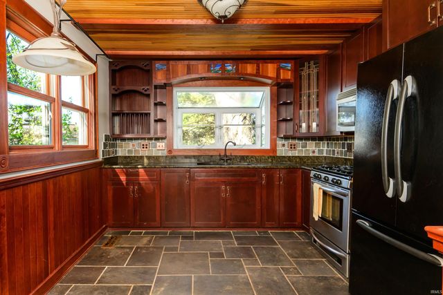 901 S Lincoln Street, Bloomington, IN 47401