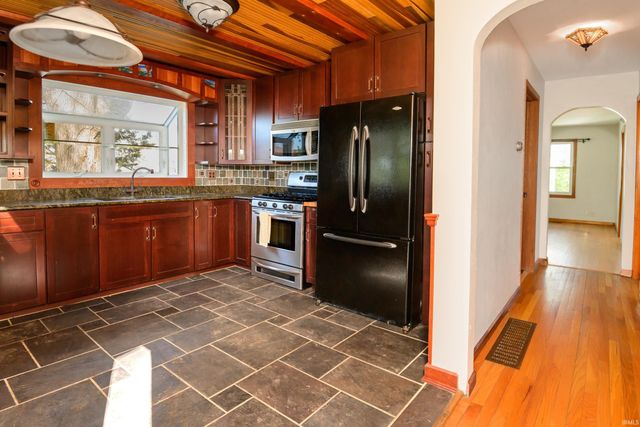 901 S Lincoln Street, Bloomington, IN 47401