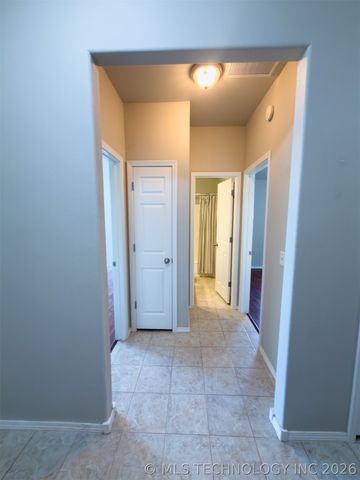 13227 E 132nd Street N, Collinsville, OK 74021
