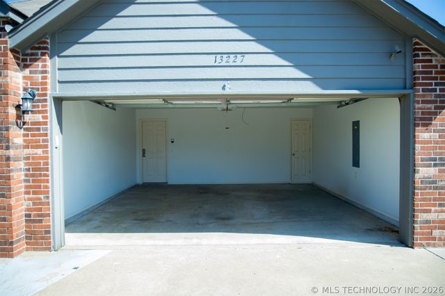 13227 E 132nd Street N, Collinsville, OK 74021