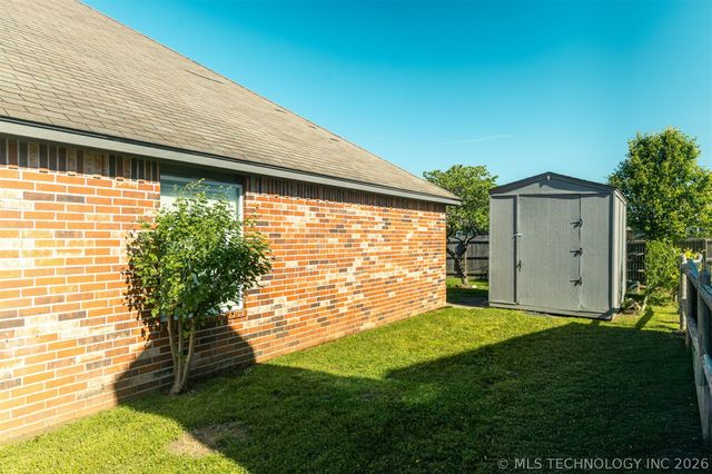 13227 E 132nd Street N, Collinsville, OK 74021