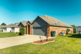 13227 E 132nd Street N, Collinsville, OK 74021