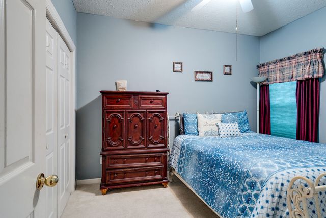 221 Cherry Hill Dr, Hendersonville, TN 37075