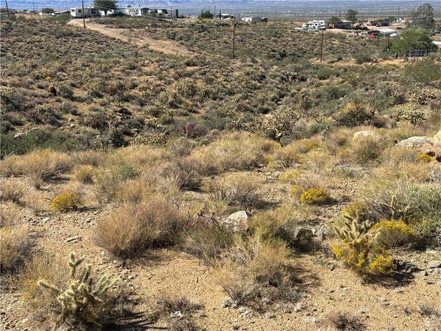 031 N So Hi Boulevard, Golden Valley, AZ 86413