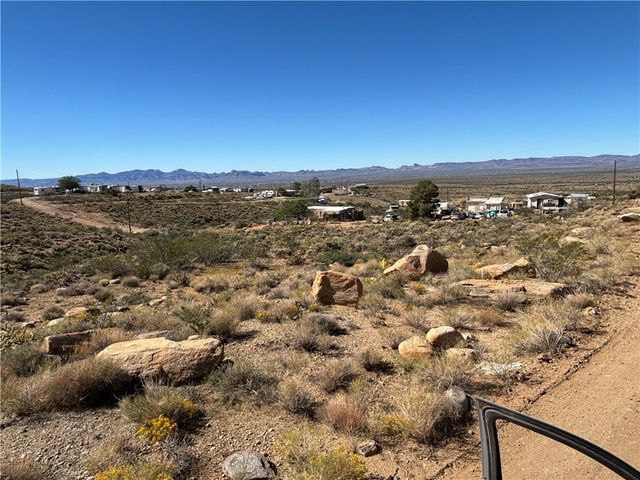 031 N So Hi Boulevard, Golden Valley, AZ 86413