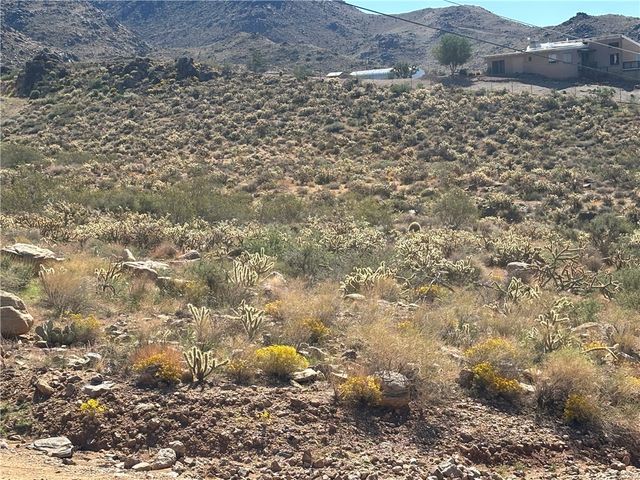 031 N So Hi Boulevard, Golden Valley, AZ 86413