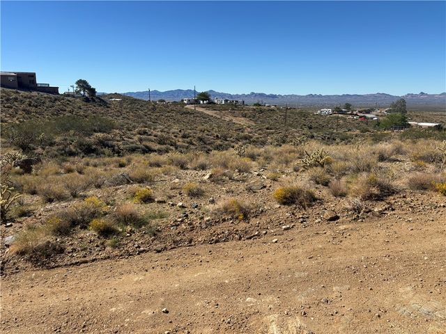 031 N So Hi Boulevard, Golden Valley, AZ 86413