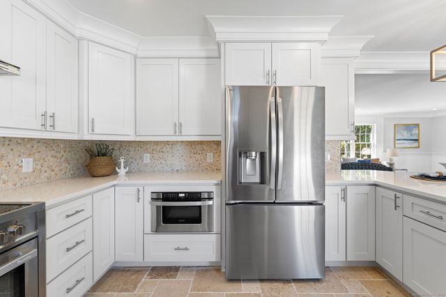 4 Shore Road, Westerly, RI 02891