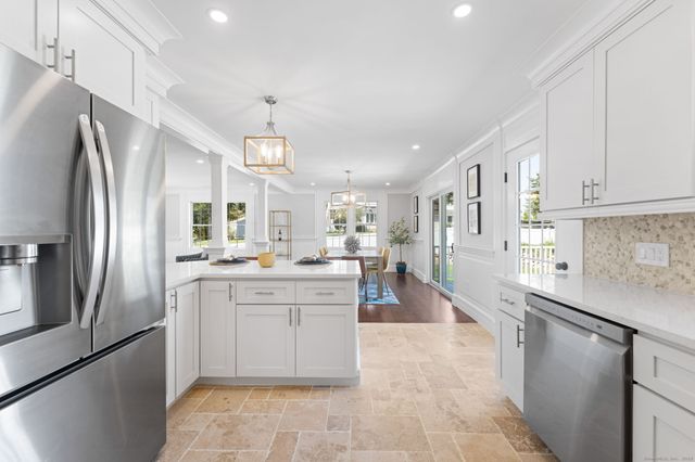 4 Shore Road, Westerly, RI 02891