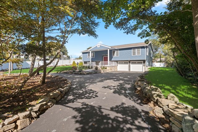 4 Shore Road, Westerly, RI 02891