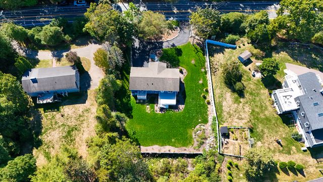 4 Shore Road, Westerly, RI 02891