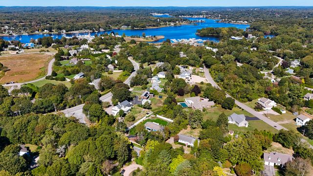 4 Shore Road, Westerly, RI 02891
