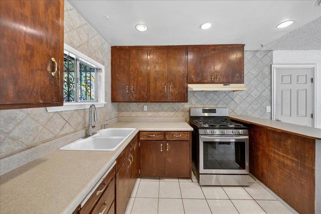838 Caribbean Avenue, Salinas, CA 93905