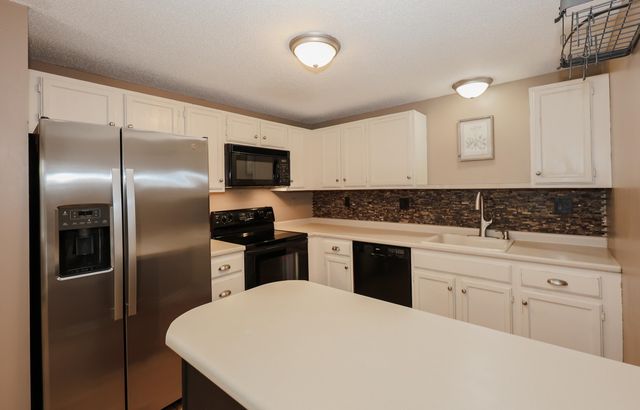 125 Indian Rock Road, Merrimack, NH 03054