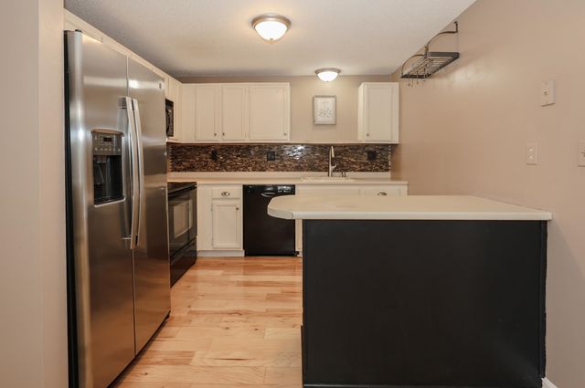 125 Indian Rock Road, Merrimack, NH 03054