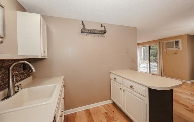 125 Indian Rock Road, Merrimack, NH 03054