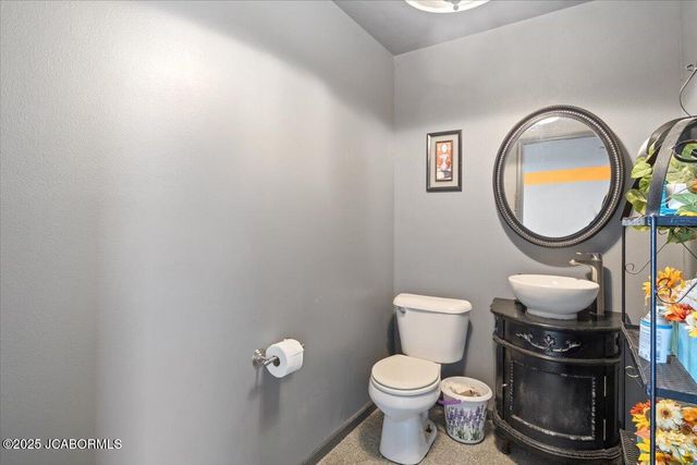 9412 PLEASANT HILL ROAD, Jefferson City, MO 65109