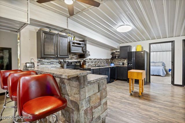 9412 PLEASANT HILL ROAD, Jefferson City, MO 65109