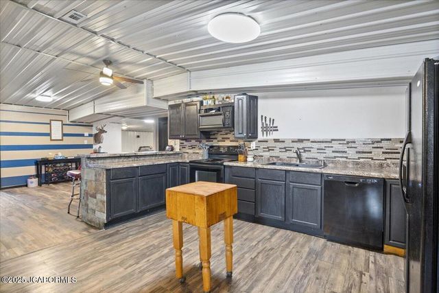 9412 PLEASANT HILL ROAD, Jefferson City, MO 65109