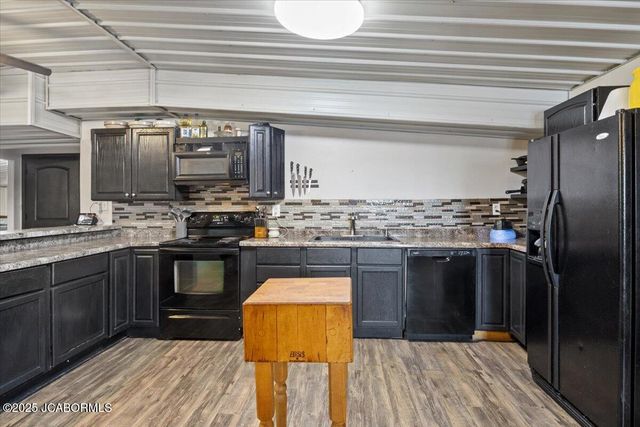 9412 PLEASANT HILL ROAD, Jefferson City, MO 65109