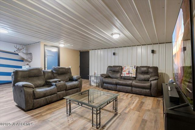 9412 PLEASANT HILL ROAD, Jefferson City, MO 65109