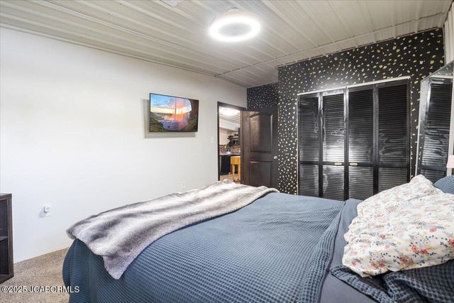 9412 PLEASANT HILL ROAD, Jefferson City, MO 65109