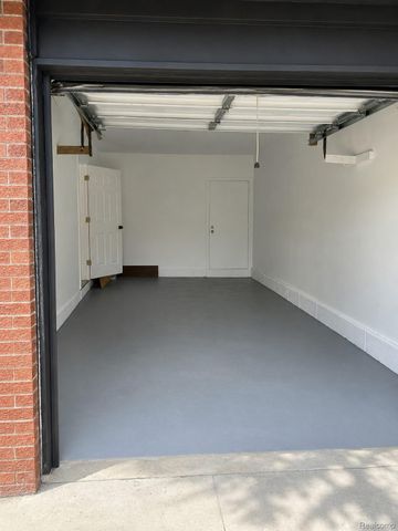 5901 Western Road, Flint, MI 48506