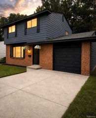 5901 Western Road, Flint, MI 48506