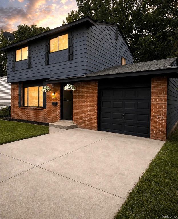 5901 Western Road, Flint, MI 48506