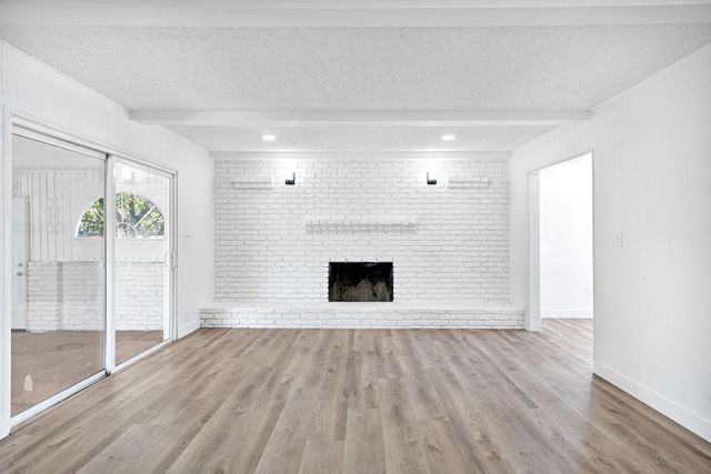 5189 N Callisch Avenue, Fresno, CA 93710