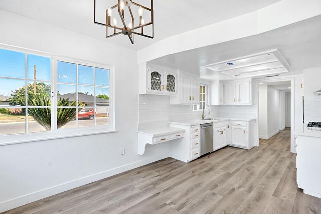 5189 N Callisch Avenue, Fresno, CA 93710