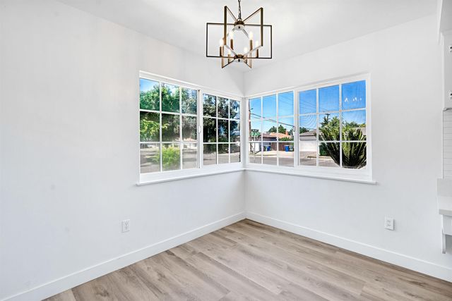 5189 N Callisch Avenue, Fresno, CA 93710