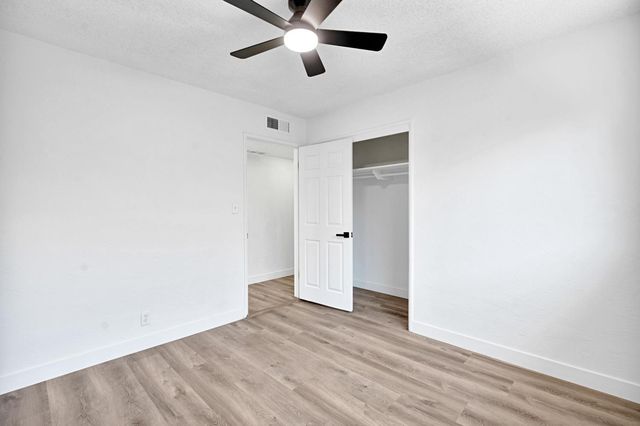 5189 N Callisch Avenue, Fresno, CA 93710