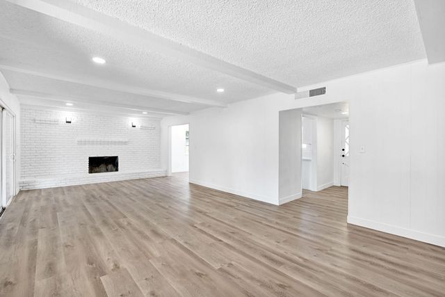 5189 N Callisch Avenue, Fresno, CA 93710