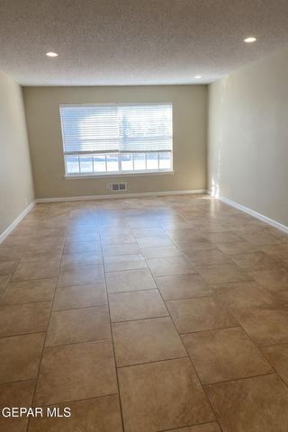 2424 KILMARNOCK Drive, El Paso, TX 79925