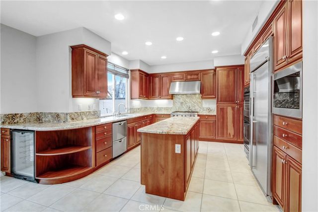 2 Vinewood Lane, Ladera Ranch, CA 92694