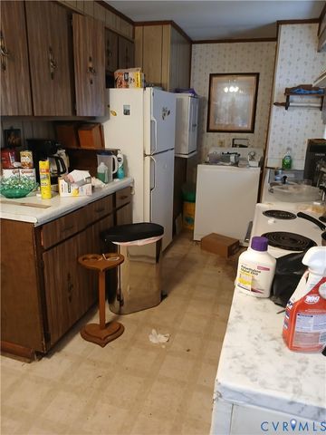 8024 Airport Rd, Quinton, VA 23141