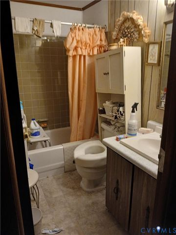 8024 Airport Rd, Quinton, VA 23141