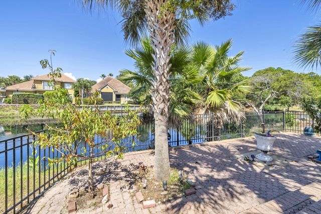 272 Calusa Boulevard, Destin, FL 32541