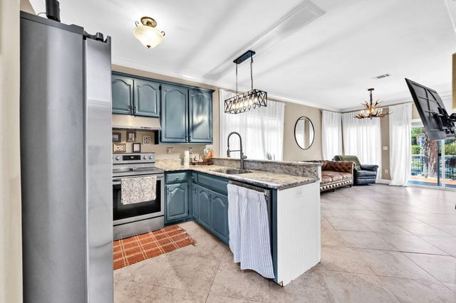 272 Calusa Boulevard, Destin, FL 32541