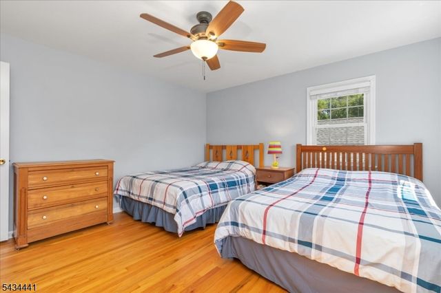19 Heather Hill Way, Bridgewater Twp., NJ 08807