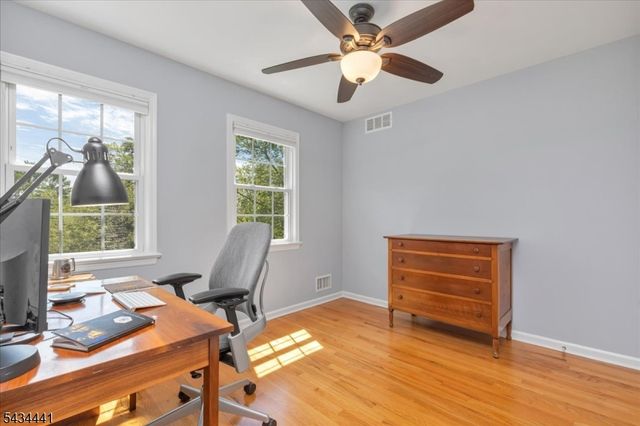 19 Heather Hill Way, Bridgewater Twp., NJ 08807