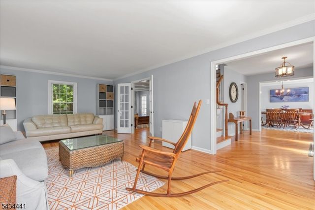 19 Heather Hill Way, Bridgewater Twp., NJ 08807