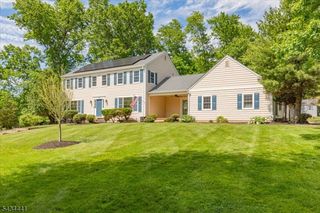 19 Heather Hill Way, Bridgewater Twp., NJ 08807