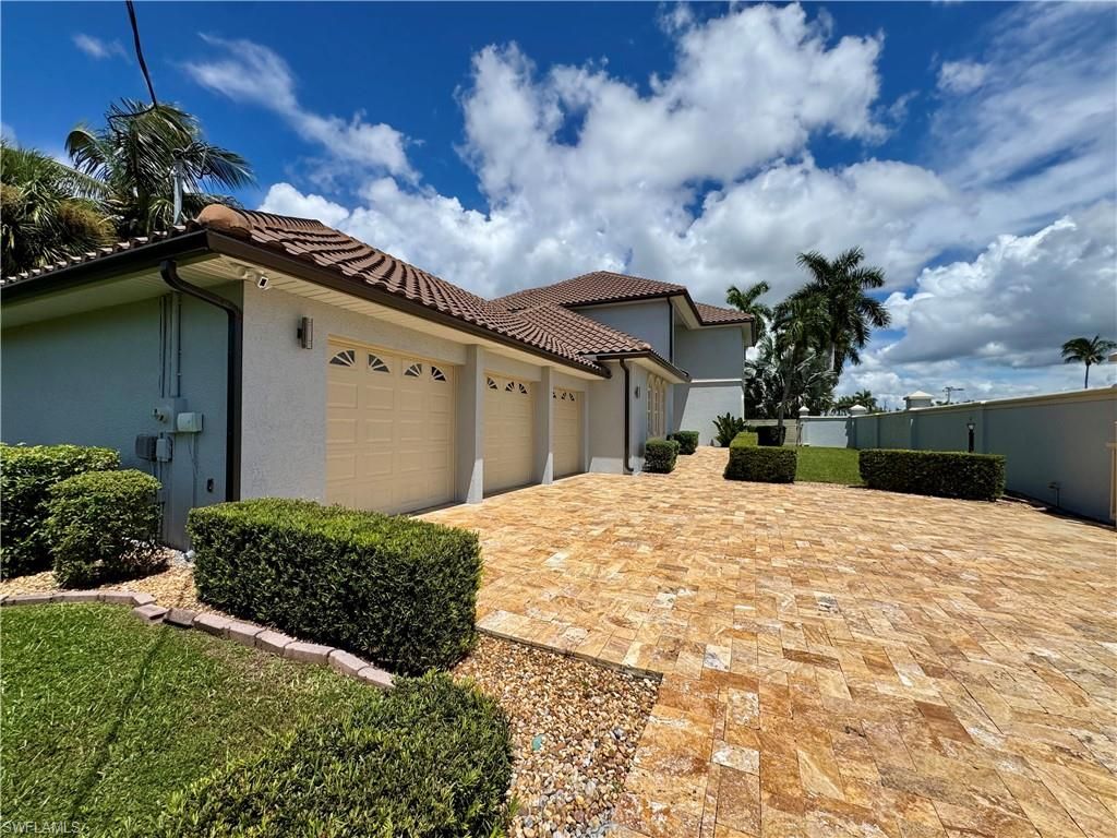 14370 McGregor BLVD, FORT MYERS, FL 33919 — photo 2