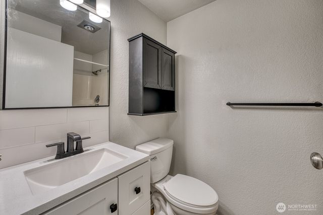 7792 Skansie Avenue, Gig Harbor, WA 98335