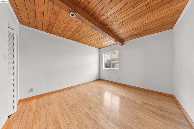 2102 Overhill Rd, Concord, CA 94520