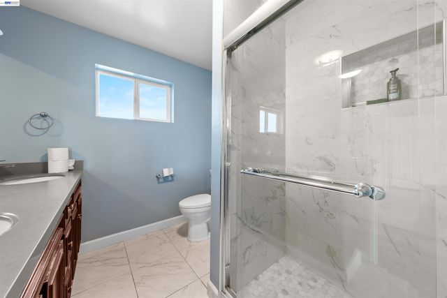 2102 Overhill Rd, Concord, CA 94520